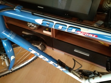 Das TREK 800 Sport... Das TREK 800 Sport...