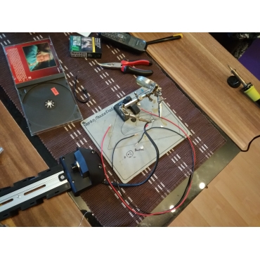 Akkuträger mit Batteriekabeln... Akkuträger mit Batteriekabeln...